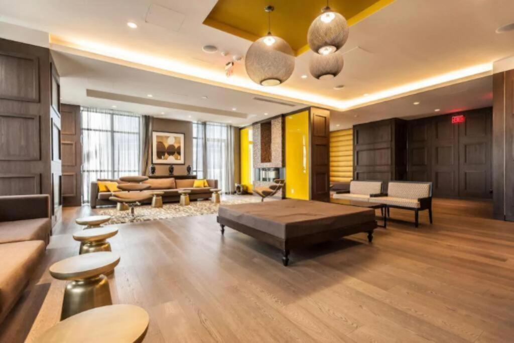Апартаменты Metropolis Loft - Cn Tower Торонто Экстерьер фото